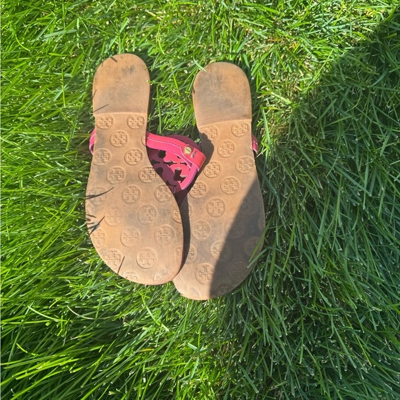 Women’s Tory Burch hot pink leather sandals size 7.5 - Picture 5 of 7
